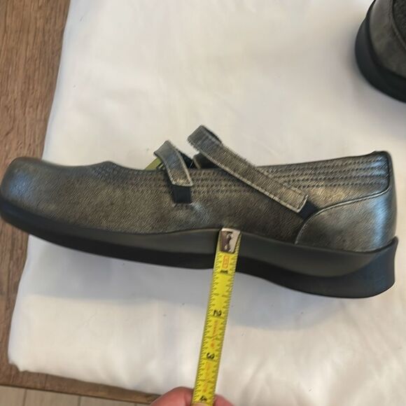 APEX WOMENS MARY JANE STYLE PEWTER SHOES.   NEW WITH TAGS - Picture 11 of 13
